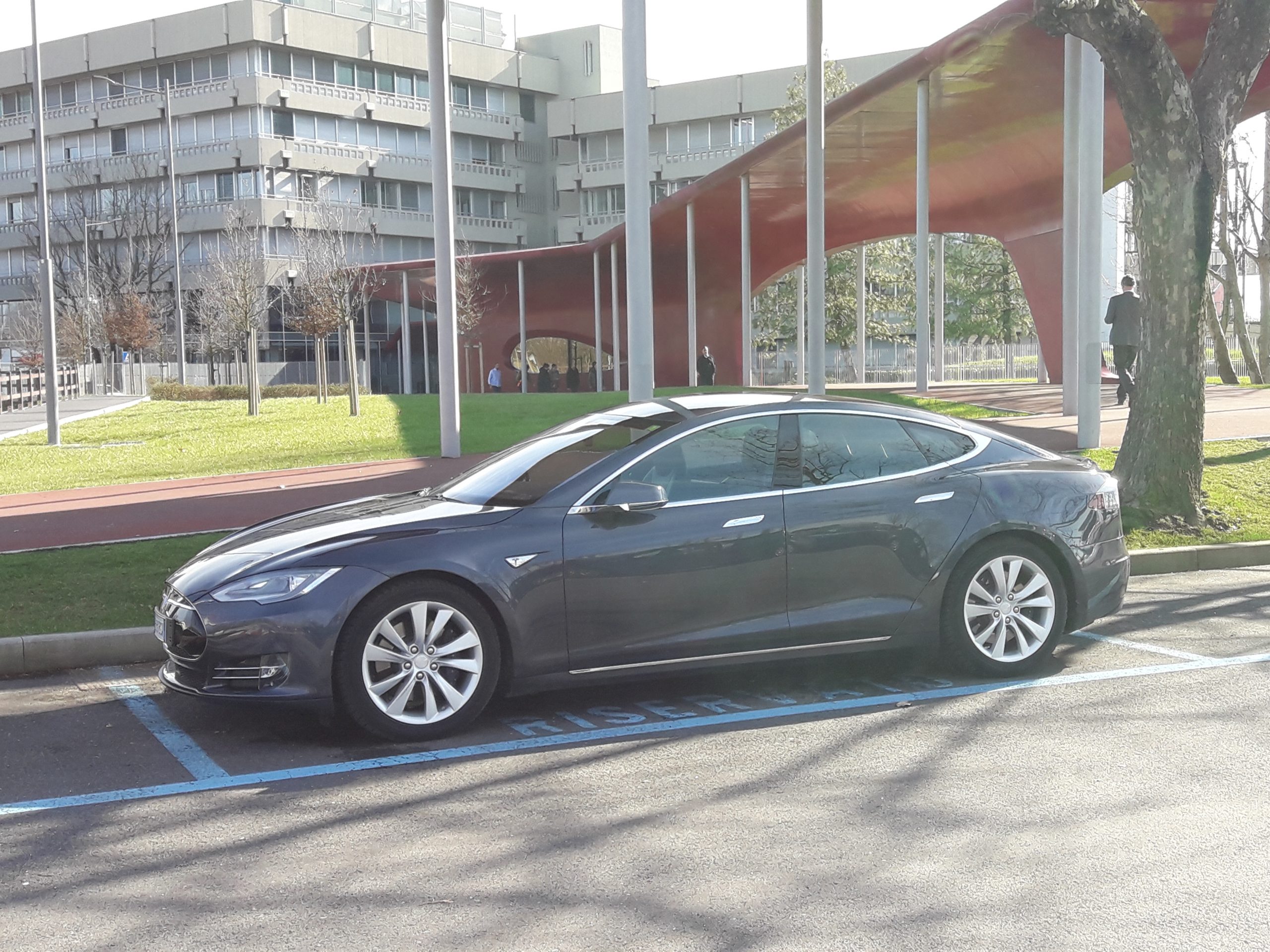 Ncc Tesla Model S